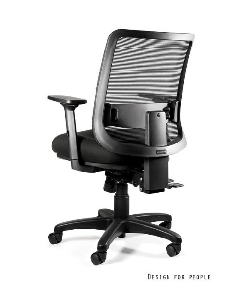 FOTEL BIUROWY PRESTIGE SAGA PLUS M CZARNY